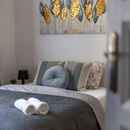 Steps To Great Market Hall - Artful 3br For 10 Guests * Budapešť