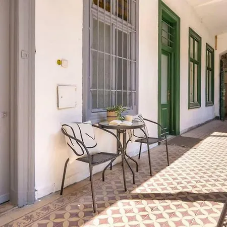 Apartmán Steps To Great Market Hall - Artful 3br For 10 Guests Budapešť