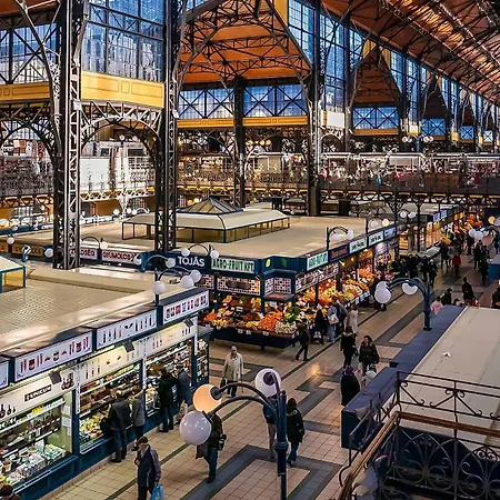 Apartmán Steps To Great Market Hall - Artful 3br For 10 Guests *